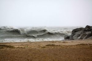 Large waves on Lake Michigan