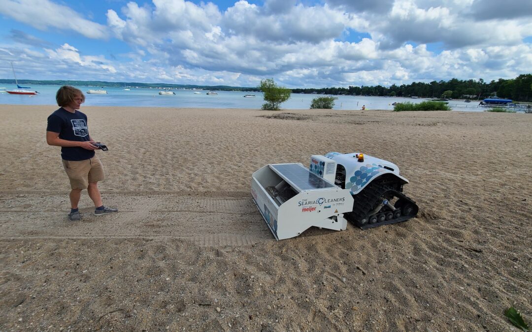 Michigan Sea Grant helps drive innovative robot-powered beach clean-ups